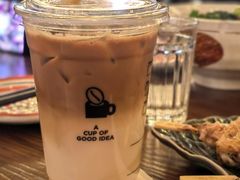 冰拿铁-Seesaw Coffee(上海太阳宫K46店)