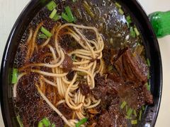 -小龙大肉面馆