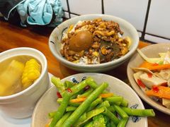 -红猪卤肉饭(大西洋美食城店)