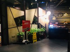 -铁胖子口碑长沙菜·龙虾烧烤(赤岗社区店)