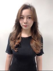 -PE SALON