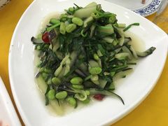 -侬佳蒸菜馆(听潮店)