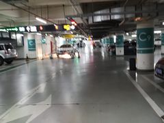 -金融街购物中心停车场