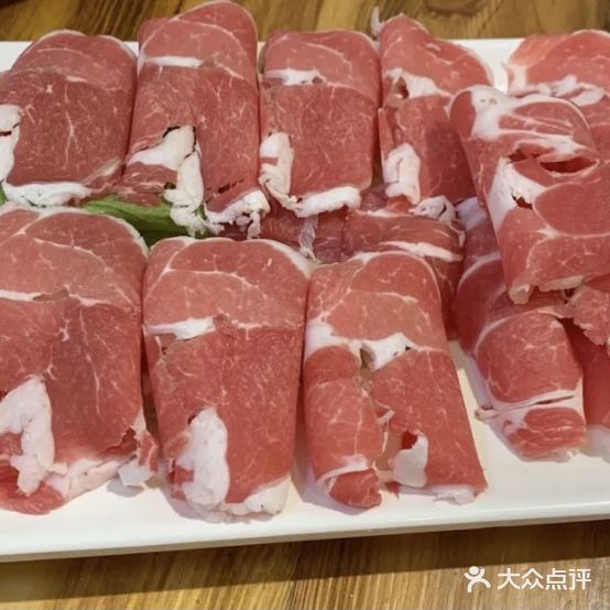 六张桌子铜锅羊肉