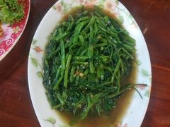 -J Daeng Seafood