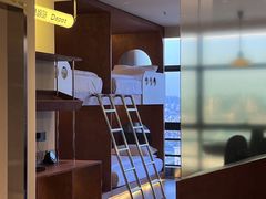-溯光电竞酒店(西南财大地铁站店)