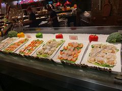 -四海一家自助餐(益田假日广场店)