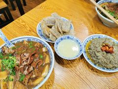 老北京炸灌肠-门框胡同百年卤煮(新街口店)