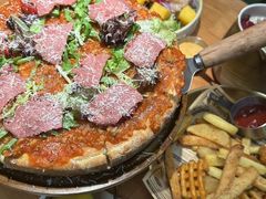 -Dragon Pizza•圆脸龙披萨·牛排餐厅