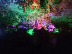 -伊岭岩风景区