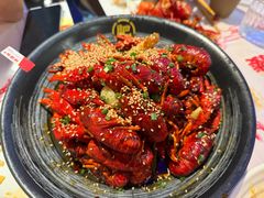 -肥肥虾庄·金牌油焖大虾(汉街SKP店)