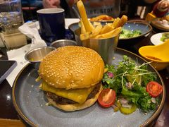 美式烧烤牛肉汉堡-bluefrog蓝蛙(悠唐购物中心店)
