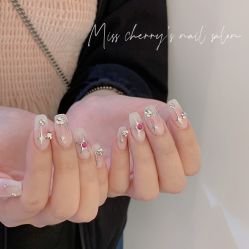 -花系美·美甲美睫精品店