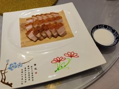 招牌脆皮烧肉-纳福苑(亮庆餐饮分店)