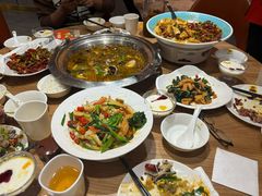 -巴特餐饮6加1音乐餐吧·新疆菜