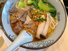 -俏凤凰(美林M·LIVE天地东座店)