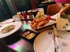 -Famous肥猫墨西哥音乐餐吧(五棵松华熙LIVE店)