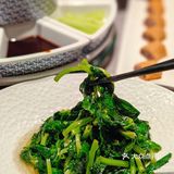 来这家餐厅一定要点这个烤鸭