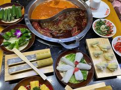 -憨孃孃·重庆老火锅(红山黑金店)