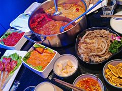 -唯爱KTV聚会餐厅(仙林东城汇店)