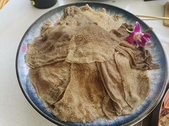 -墨居上隐·院子里火锅(峨眉店)