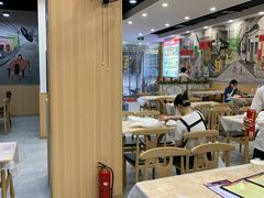 大堂-江城燕子大排档(江汉路步行街店)