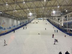 -乔波室内滑雪场