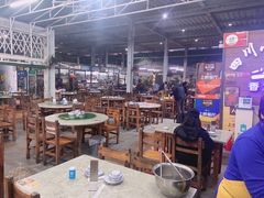 大堂-四川小胡子海鲜(丁村万人海鲜广场店)