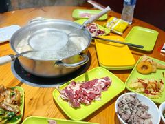 -养牛邓·潮汕牛肉海鲜自助火锅(广州店)