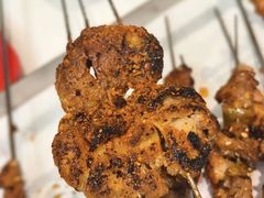 -杨家崴子碳缸烧烤(东三马路店)