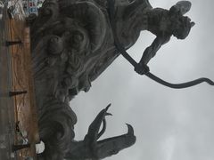 -巴陵广场