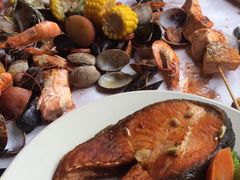 -The Crab Pot Seattle