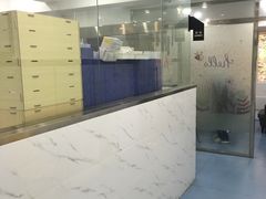 -伟伟宠物医院·CT影像中心·瑞派犬猫综合性门诊(汉口总院)