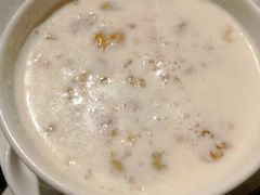 雪耳鲜奶炖鸡-裕.鹅庄
