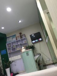 -苗医生专业祛痘·皮肤管理