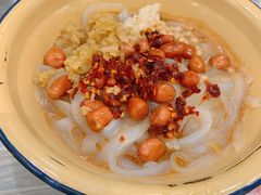 刮凉粉-东排食堂长沙小吃大排档(五一广场店)