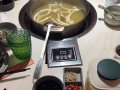-喃喃椰·糟粕醋·椰子鸡火锅(七堡花园店)