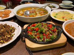 -川人川菜馆·小龙虾·鲜虾现做(黄山路店)