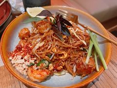 蛋包海鲜炒金边粉-CHINCHIN 青青·泰国料理(万象食家店)
