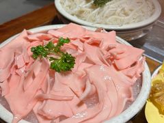 -袁山山重庆火锅(丈八北路店)