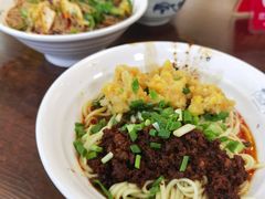 豌豆杂酱面-凤姐面馆