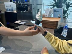 -抱抱地球咖啡馆(国家海洋博物馆店)