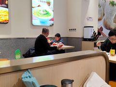 -小杨生煎(浦江欢乐颂店)