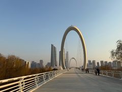 -南京眼步行桥
