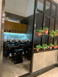 -时尚殿堂明星门店