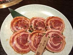 -山川小町·极番烧肉(新地假日广场店)