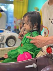 -爆米花儿童美发乐园