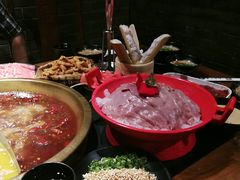 -沸炉重庆老火锅(军事博物馆店)