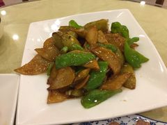 -鹤乡东北菜(崮山路店)