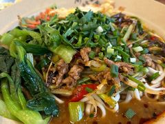 -方铲铲·成都板凳面(滨江银泰店)